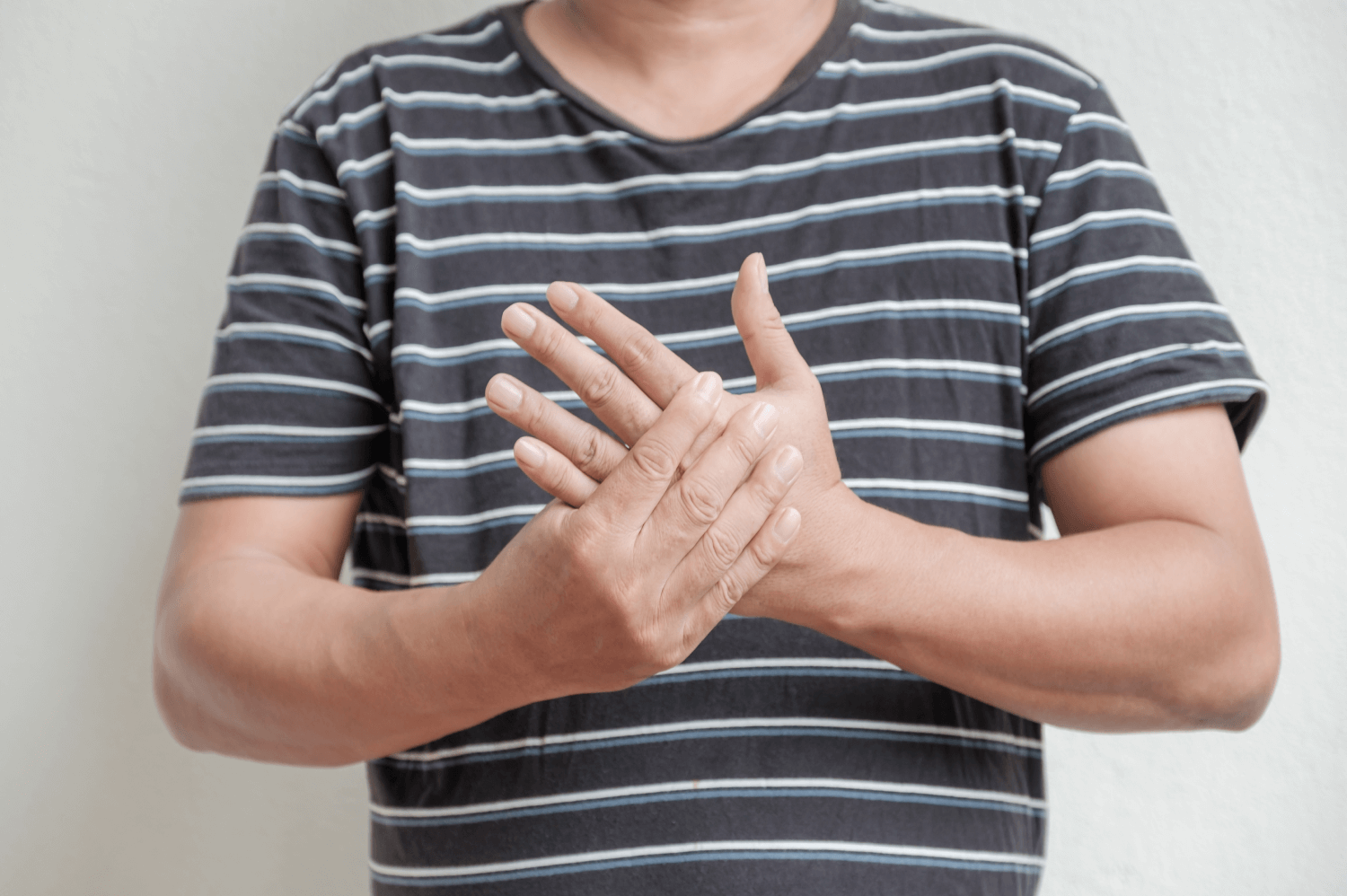 Причины онемения пальцев