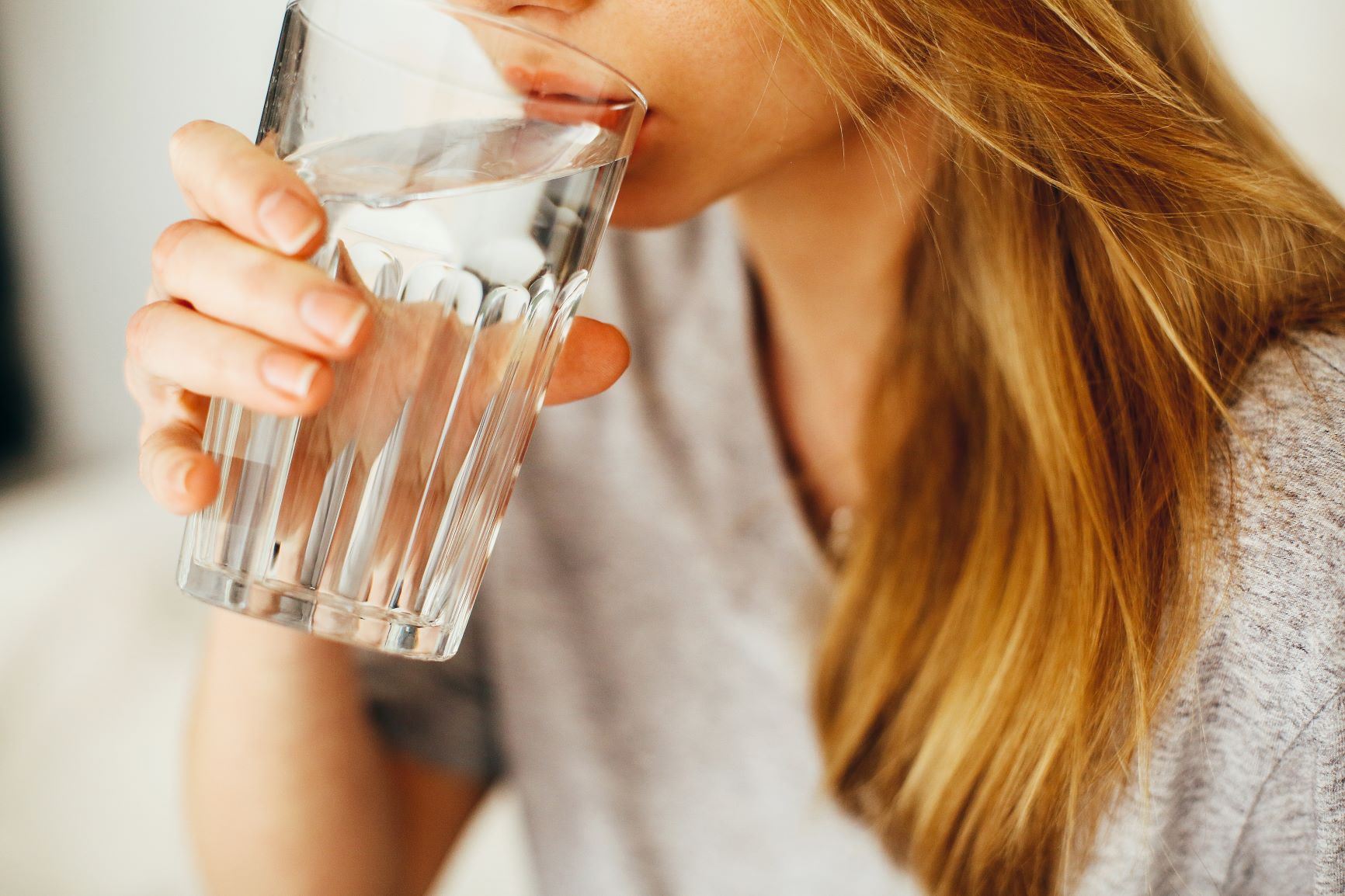 Питьевой режим: сколько нужно употреблять жидкости