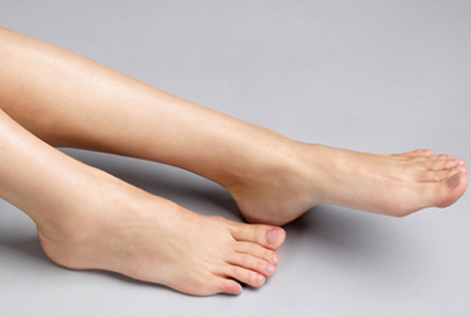 Отеки ног: причины и методы лечения